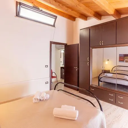 Apartment Urania By Ortigia